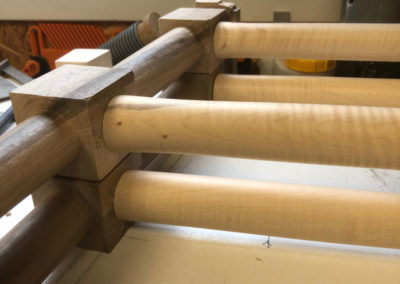 Gedrechselte Unterkonstruktion mit Dominoverbinder von Festool