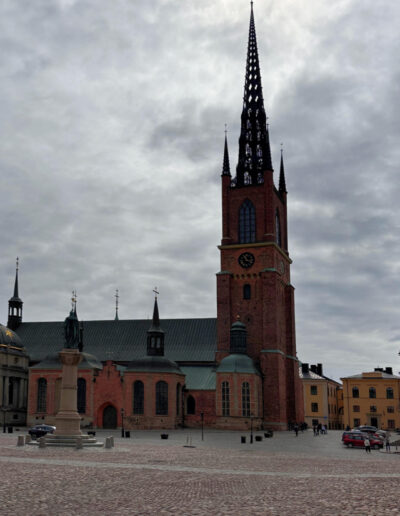 Riddarholmskirche in Stockholm – Begräbnisstätte der schwedischen Monarchen seit dem 17. Jahrhundert. Ursprünglich im 13. Jahrhundert als Klosterkirche erbaut.