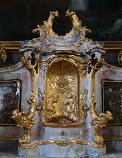 Drehbarer Tabernakel des Hochaltars der St. Michaelskirche in Seehausen am Staffelsee. Titel:
